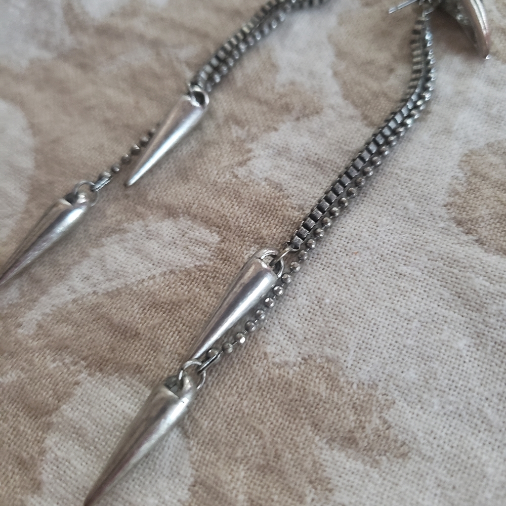 Earrings - Picture 3 of 5